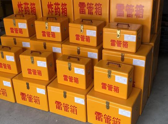 甘南玻璃钢雷管箱的使用寿命一般是多少？