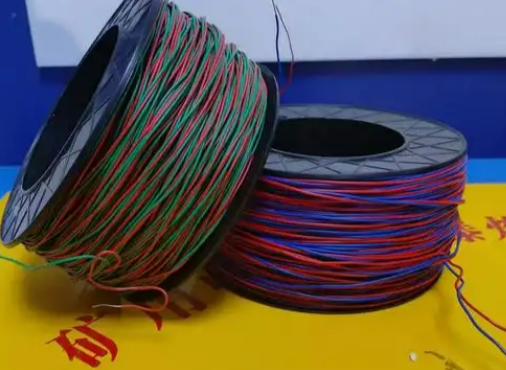 甘南放炮线的主要材质有哪些？不同材质的适用场景有何区别？